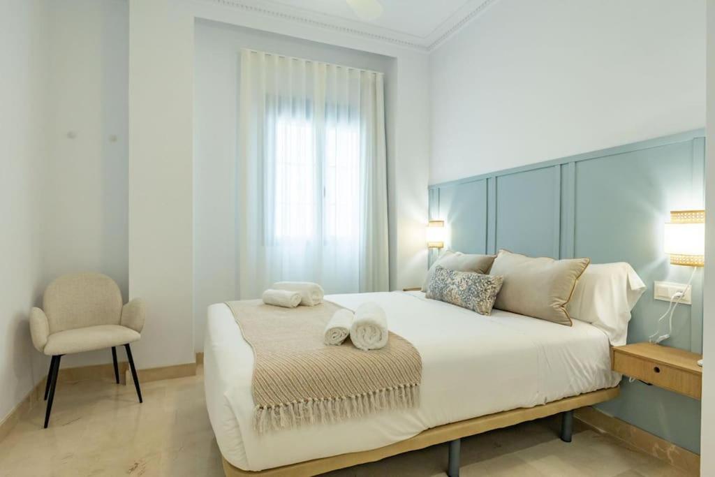 Imperial Central Suite By Valcambre Севилья Экстерьер фото
